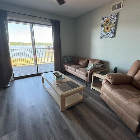 Lakefront Condo With A View Osage Beach Exterior foto