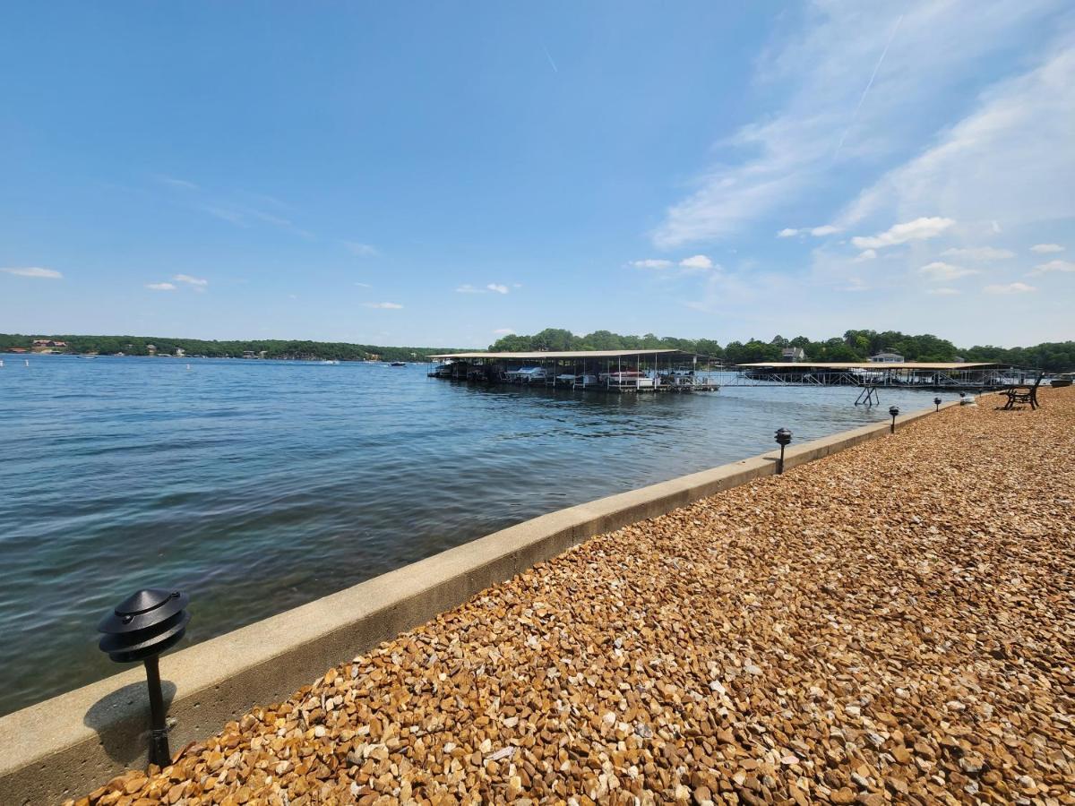 Lakefront Condo With A View Osage Beach Exterior foto
